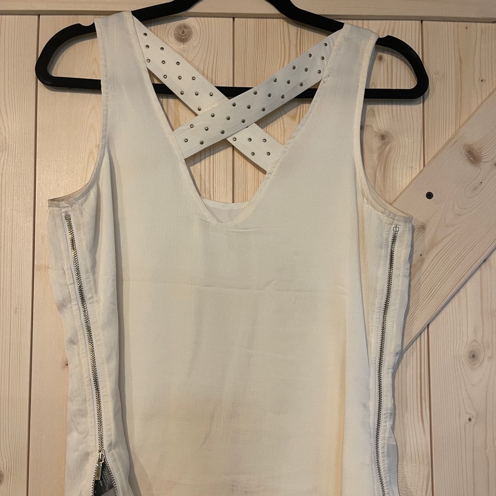 Bebe - sleeveless satin blouse
